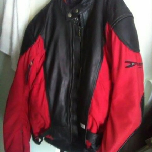 Motorcycle jacket - Picture 1 of 4